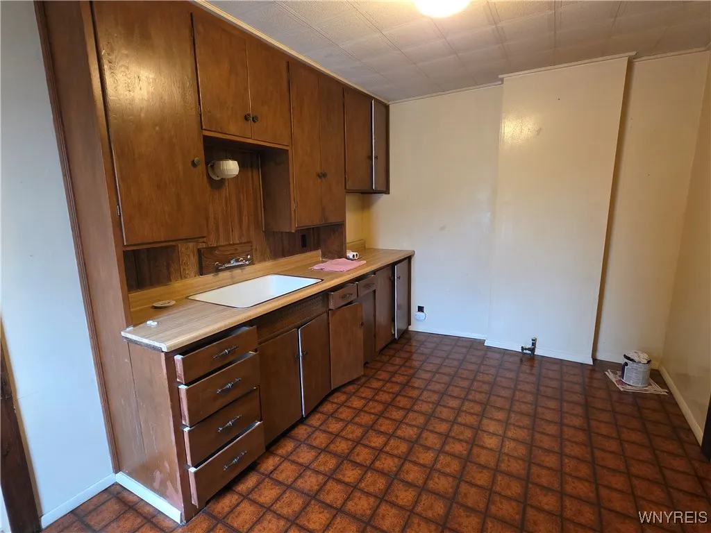 176 Milnor Avenue, Lackawanna, New York 14218, Lackawanna, New York 14218, 3 Rooms Rooms,1 BathroomBathrooms,Residential Lease,Closed,176 Milnor Avenue, Lackawanna, New York 14218,0,B1648404