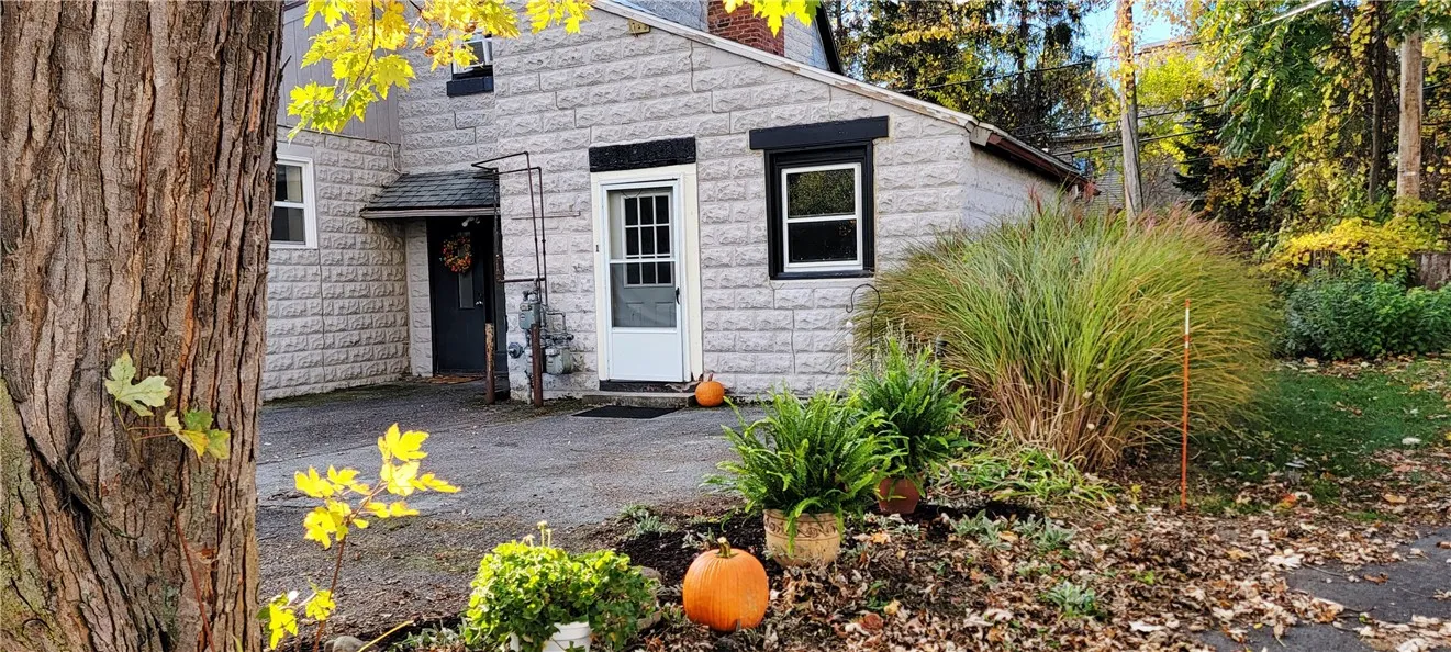 625 Shelford Road, Irondequoit, New York 14609, Irondequoit, New York 14609, 2 Bedrooms Bedrooms, ,3 BathroomsBathrooms,Residential,Closed,625 Shelford Road, Irondequoit, New York 14609,0,R1648221