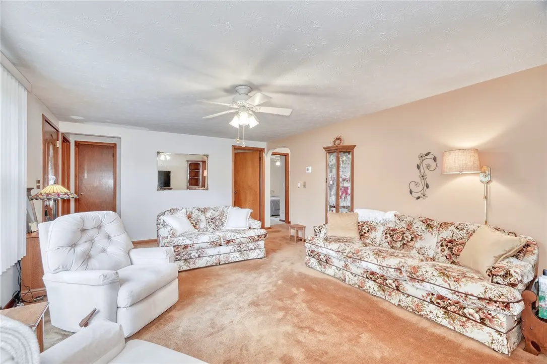 45 Meadowbrook Drive, Albion, New York 14411, Albion, New York 14411, 3 Bedrooms Bedrooms, 7 Rooms Rooms,1 BathroomBathrooms,Residential,For Sale,45 Meadowbrook Drive, Albion, New York 14411,0,R1646320