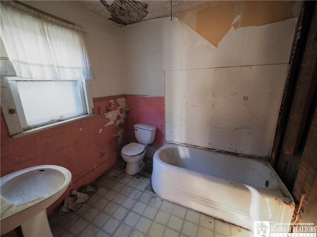 69 Kinney Street, Portland, New York 14716, Portland, New York 14716, 3 Bedrooms Bedrooms, 8 Rooms Rooms,1 BathroomBathrooms,Residential,For Sale,69 Kinney Street, Portland, New York 14716,0,R1648232