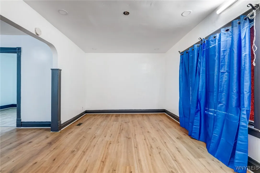 86 Shepard Street, Buffalo, New York 14212, Buffalo, New York 14212, 5 Bedrooms Bedrooms, ,2 BathroomsBathrooms,Residential,For Sale,86 Shepard Street, Buffalo, New York 14212,0,B1648431