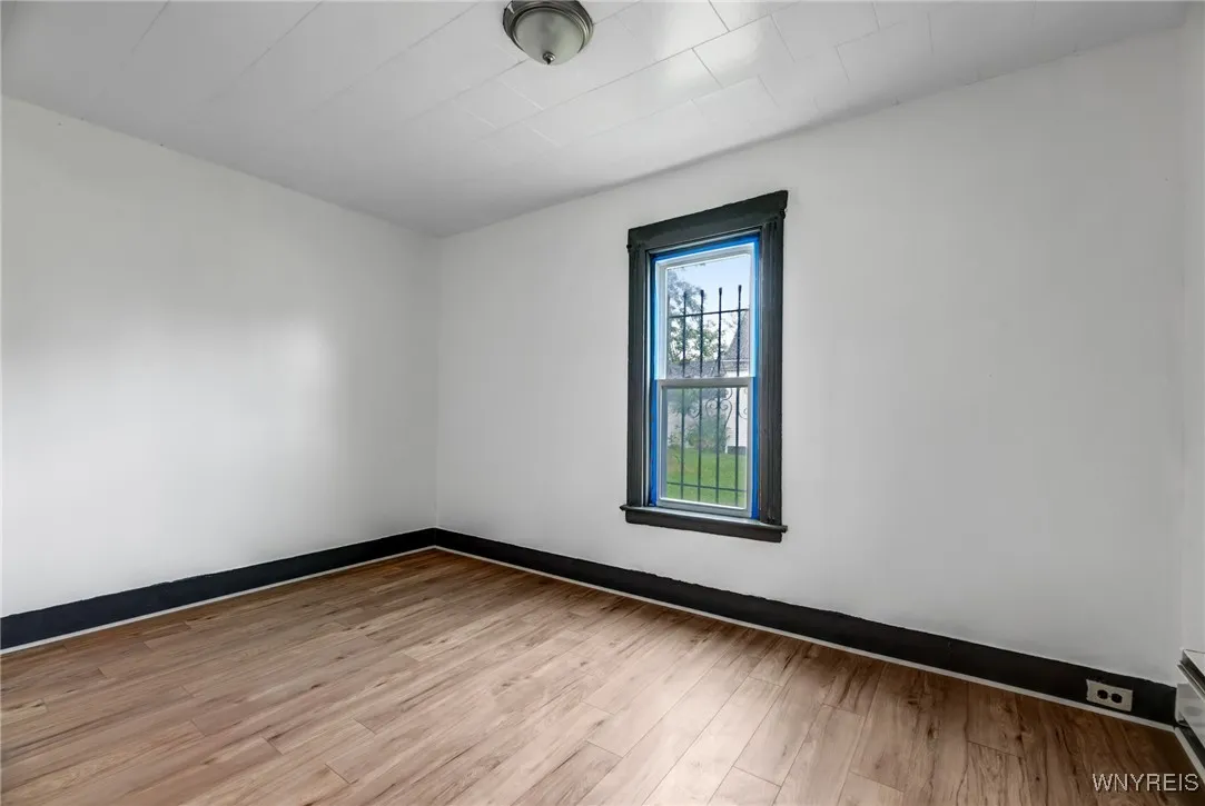 86 Shepard Street, Buffalo, New York 14212, Buffalo, New York 14212, 5 Bedrooms Bedrooms, ,2 BathroomsBathrooms,Residential,For Sale,86 Shepard Street, Buffalo, New York 14212,0,B1648431