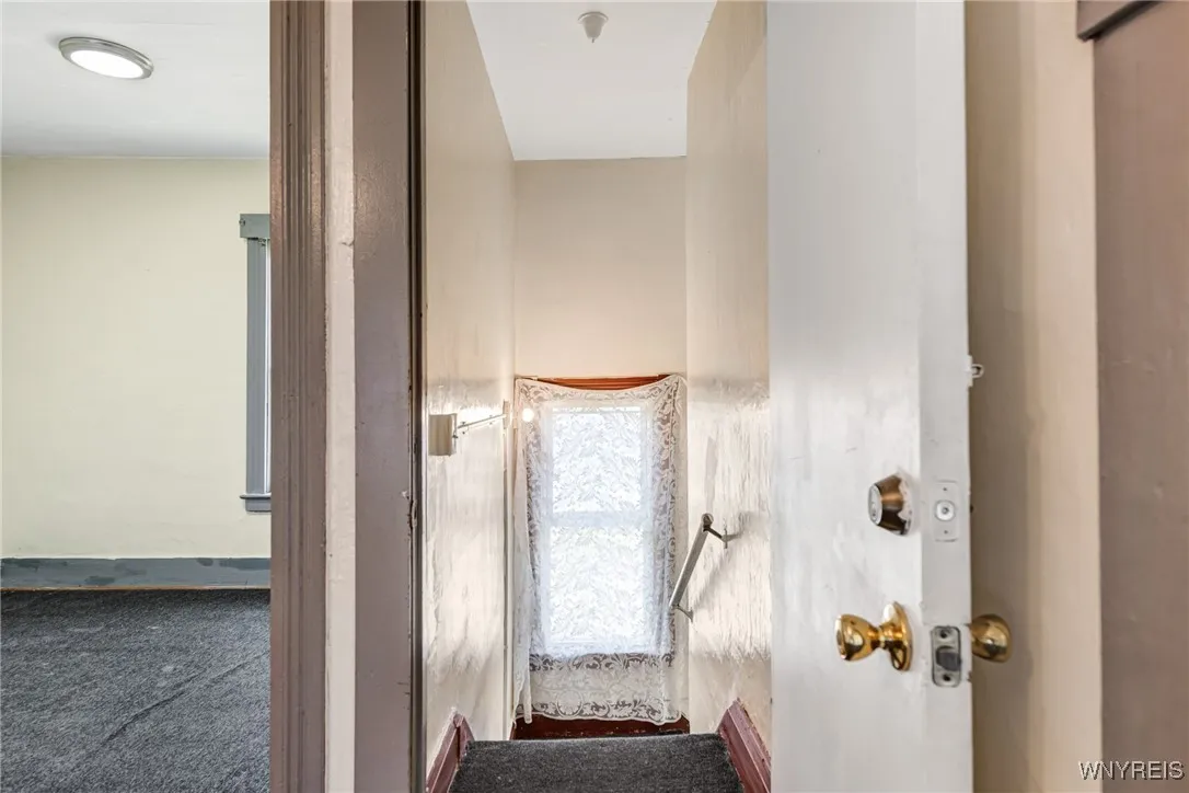 86 Shepard Street, Buffalo, New York 14212, Buffalo, New York 14212, 5 Bedrooms Bedrooms, ,2 BathroomsBathrooms,Residential,For Sale,86 Shepard Street, Buffalo, New York 14212,0,B1648431