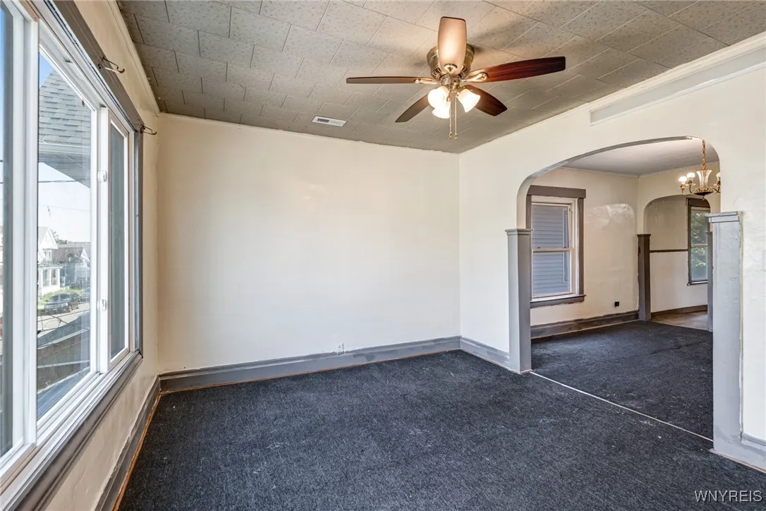 86 Shepard Street, Buffalo, New York 14212, Buffalo, New York 14212, 5 Bedrooms Bedrooms, ,2 BathroomsBathrooms,Residential,For Sale,86 Shepard Street, Buffalo, New York 14212,0,B1648431