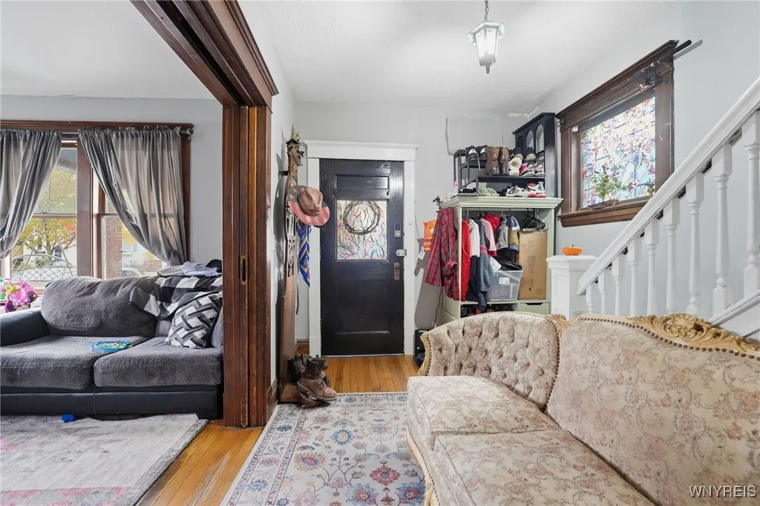 123 Palmer Avenue, Tonawanda, New York 14217, Tonawanda, New York 14217, 4 Bedrooms Bedrooms, 9 Rooms Rooms,1 BathroomBathrooms,Residential,For Sale,123 Palmer Avenue, Tonawanda, New York 14217,0,B1647408