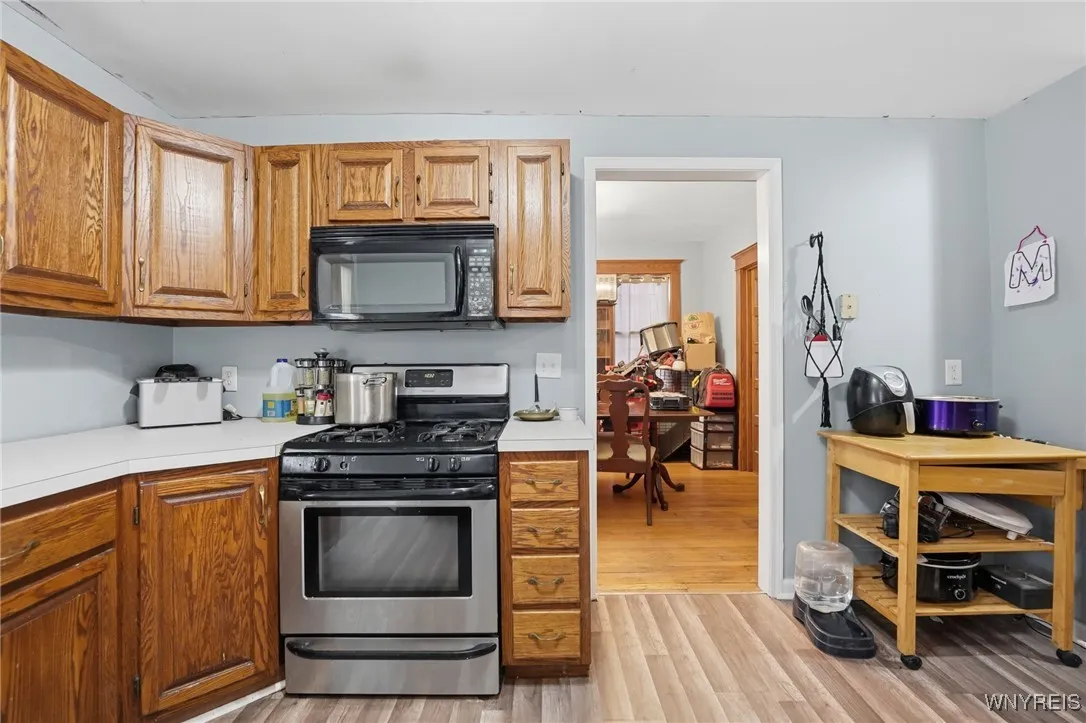 123 Palmer Avenue, Tonawanda, New York 14217, Tonawanda, New York 14217, 4 Bedrooms Bedrooms, 9 Rooms Rooms,1 BathroomBathrooms,Residential,For Sale,123 Palmer Avenue, Tonawanda, New York 14217,0,B1647408