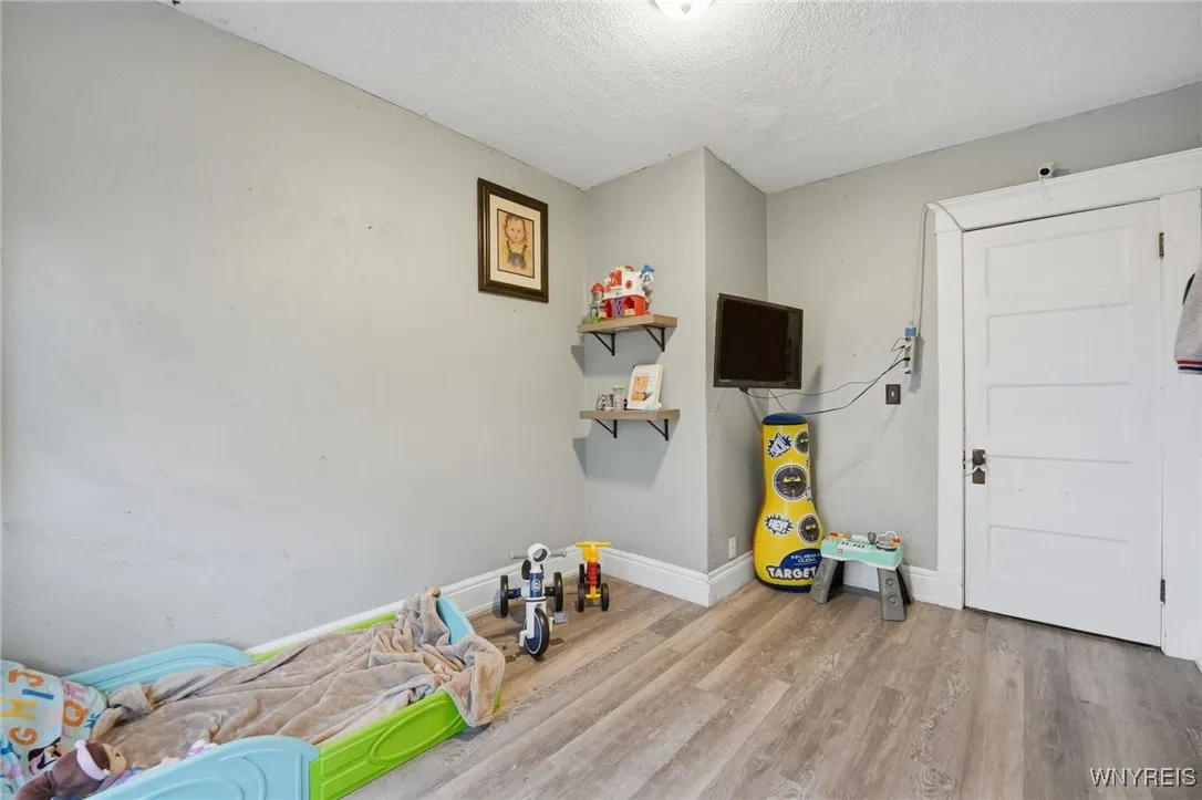 123 Palmer Avenue, Tonawanda, New York 14217, Tonawanda, New York 14217, 4 Bedrooms Bedrooms, 9 Rooms Rooms,1 BathroomBathrooms,Residential,For Sale,123 Palmer Avenue, Tonawanda, New York 14217,0,B1647408