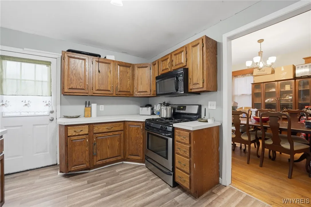 123 Palmer Avenue, Tonawanda, New York 14217, Tonawanda, New York 14217, 4 Bedrooms Bedrooms, 9 Rooms Rooms,1 BathroomBathrooms,Residential,For Sale,123 Palmer Avenue, Tonawanda, New York 14217,0,B1647408