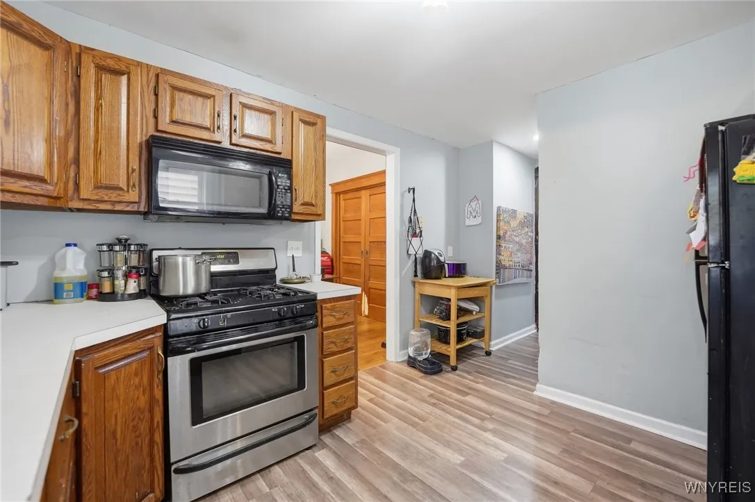 123 Palmer Avenue, Tonawanda, New York 14217, Tonawanda, New York 14217, 4 Bedrooms Bedrooms, 9 Rooms Rooms,1 BathroomBathrooms,Residential,For Sale,123 Palmer Avenue, Tonawanda, New York 14217,0,B1647408