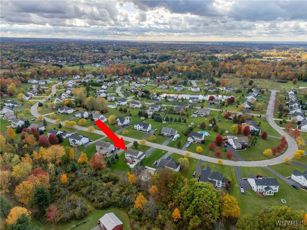 76 Graystone Lane, Orchard Park, New York 14127, Orchard Park, New York 14127, 4 Bedrooms Bedrooms, 10 Rooms Rooms,2 BathroomsBathrooms,Residential,For Sale,76 Graystone Lane, Orchard Park, New York 14127,0,B1648405