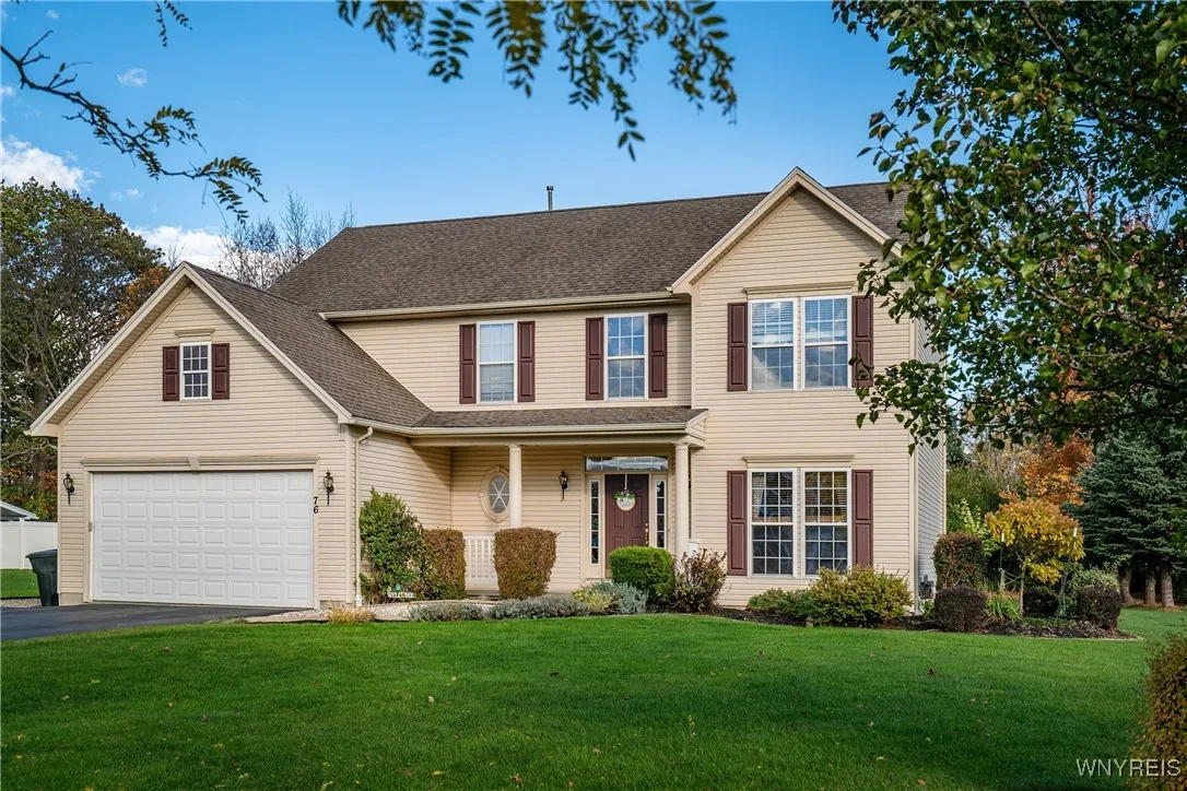 76 Graystone Lane, Orchard Park, New York 14127, Orchard Park, New York 14127, 4 Bedrooms Bedrooms, 10 Rooms Rooms,2 BathroomsBathrooms,Residential,For Sale,76 Graystone Lane, Orchard Park, New York 14127,0,B1648405