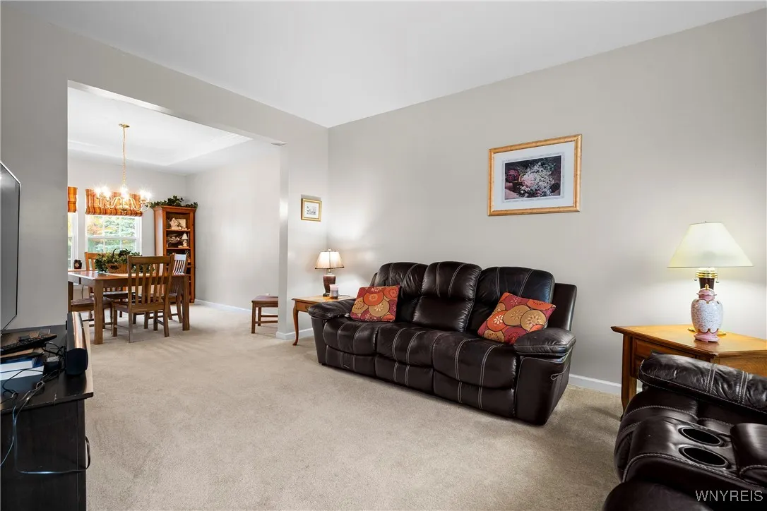 76 Graystone Lane, Orchard Park, New York 14127, Orchard Park, New York 14127, 4 Bedrooms Bedrooms, 10 Rooms Rooms,2 BathroomsBathrooms,Residential,For Sale,76 Graystone Lane, Orchard Park, New York 14127,0,B1648405