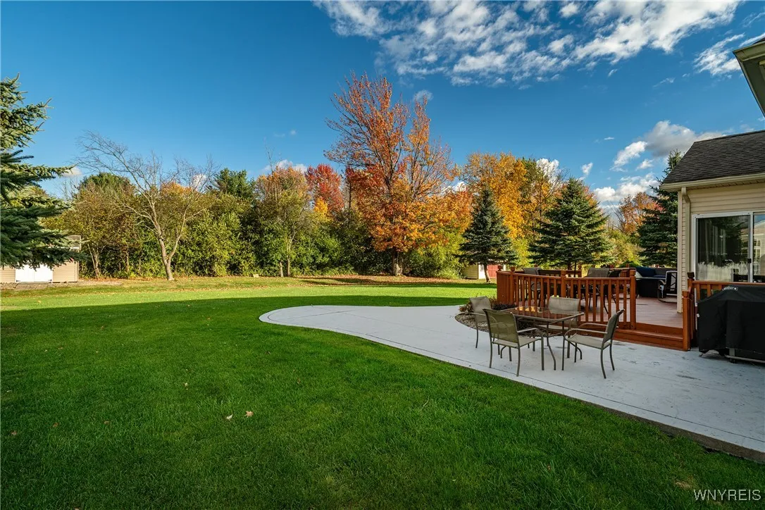76 Graystone Lane, Orchard Park, New York 14127, Orchard Park, New York 14127, 4 Bedrooms Bedrooms, 10 Rooms Rooms,2 BathroomsBathrooms,Residential,For Sale,76 Graystone Lane, Orchard Park, New York 14127,0,B1648405