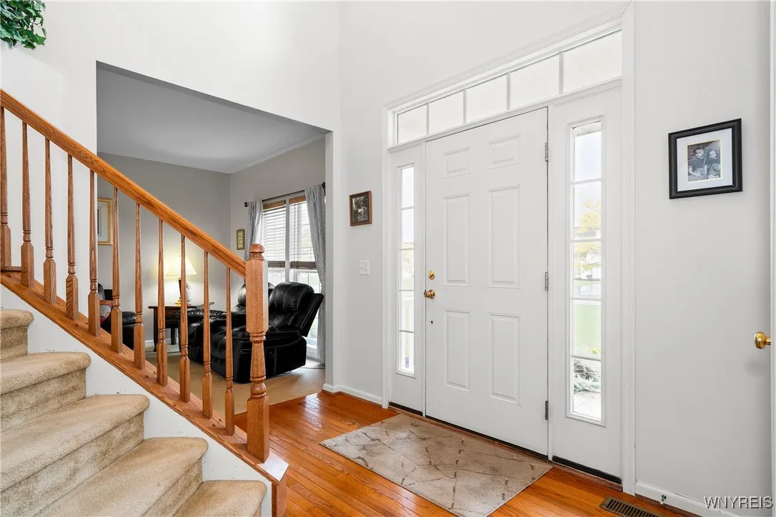 76 Graystone Lane, Orchard Park, New York 14127, Orchard Park, New York 14127, 4 Bedrooms Bedrooms, 10 Rooms Rooms,2 BathroomsBathrooms,Residential,For Sale,76 Graystone Lane, Orchard Park, New York 14127,0,B1648405