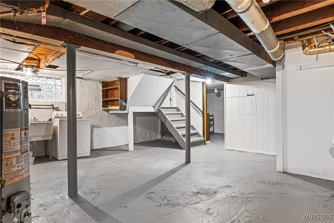 202 South Ogden Street W, Buffalo, New York 14206, Buffalo, New York 14206, 3 Bedrooms Bedrooms, 6 Rooms Rooms,1 BathroomBathrooms,Residential,For Sale,202 South Ogden Street W, Buffalo, New York 14206,0,B1648398