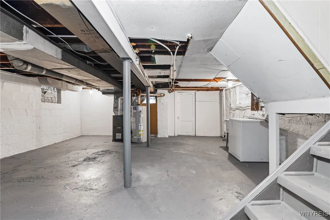 202 South Ogden Street W, Buffalo, New York 14206, Buffalo, New York 14206, 3 Bedrooms Bedrooms, 6 Rooms Rooms,1 BathroomBathrooms,Residential,For Sale,202 South Ogden Street W, Buffalo, New York 14206,0,B1648398