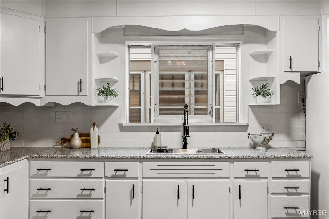 202 South Ogden Street W, Buffalo, New York 14206, Buffalo, New York 14206, 3 Bedrooms Bedrooms, 6 Rooms Rooms,1 BathroomBathrooms,Residential,For Sale,202 South Ogden Street W, Buffalo, New York 14206,0,B1648398