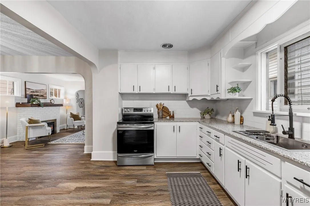 202 South Ogden Street W, Buffalo, New York 14206, Buffalo, New York 14206, 3 Bedrooms Bedrooms, 6 Rooms Rooms,1 BathroomBathrooms,Residential,For Sale,202 South Ogden Street W, Buffalo, New York 14206,0,B1648398