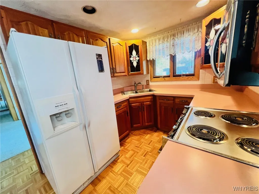 4867 Morgan Parkway, Hamburg, New York 14075, Hamburg, New York 14075, 4 Bedrooms Bedrooms, 10 Rooms Rooms,2 BathroomsBathrooms,Residential,For Sale,4867 Morgan Parkway, Hamburg, New York 14075,0,B1648450