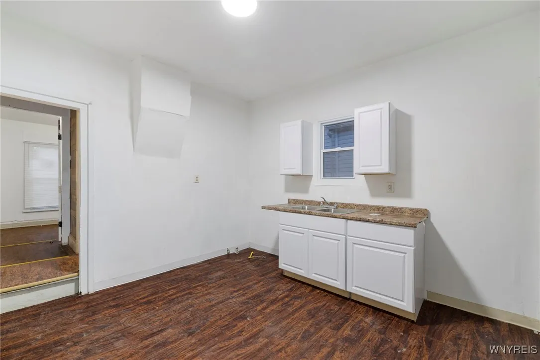 157 15th Street, Buffalo, New York 14213, Buffalo, New York 14213, 4 Bedrooms Bedrooms, 8 Rooms Rooms,1 BathroomBathrooms,Residential,For Sale,157 15th Street, Buffalo, New York 14213,0,B1647972