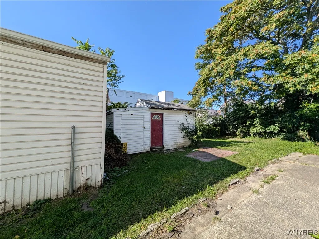 96 Tennessee Street, Buffalo, New York 14204, Buffalo, New York 14204, 2 Bedrooms Bedrooms, 5 Rooms Rooms,1 BathroomBathrooms,Residential,For Sale,96 Tennessee Street, Buffalo, New York 14204,0,B1648519