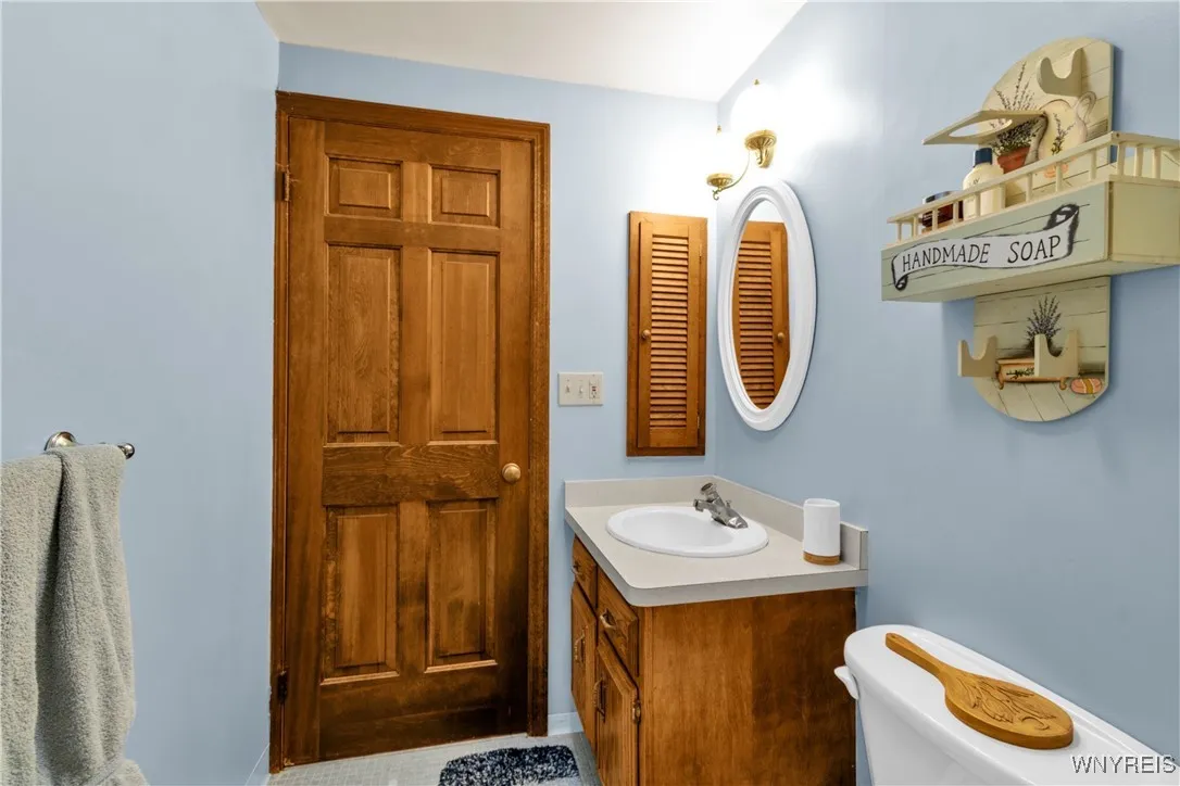 33 Briar Hill Road, Orchard Park, New York 14127, Orchard Park, New York 14127, 4 Bedrooms Bedrooms, 9 Rooms Rooms,2 BathroomsBathrooms,Residential,For Sale,33 Briar Hill Road, Orchard Park, New York 14127,0,B1648390