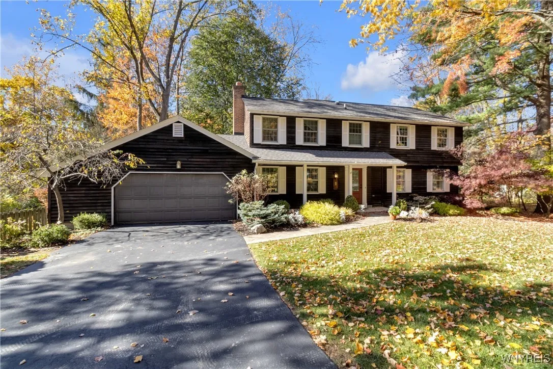 33 Briar Hill Road, Orchard Park, New York 14127, Orchard Park, New York 14127, 4 Bedrooms Bedrooms, 9 Rooms Rooms,2 BathroomsBathrooms,Residential,For Sale,33 Briar Hill Road, Orchard Park, New York 14127,0,B1648390