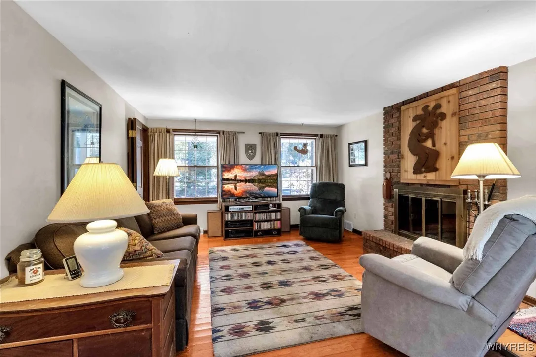 33 Briar Hill Road, Orchard Park, New York 14127, Orchard Park, New York 14127, 4 Bedrooms Bedrooms, 9 Rooms Rooms,2 BathroomsBathrooms,Residential,For Sale,33 Briar Hill Road, Orchard Park, New York 14127,0,B1648390
