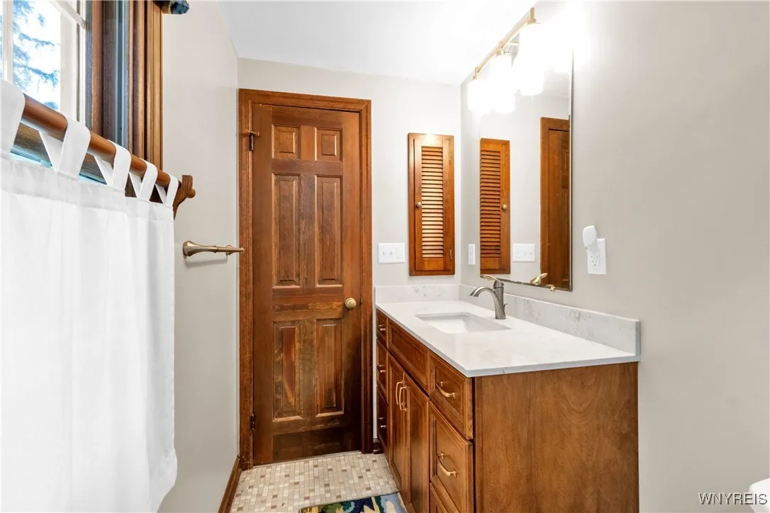 33 Briar Hill Road, Orchard Park, New York 14127, Orchard Park, New York 14127, 4 Bedrooms Bedrooms, 9 Rooms Rooms,2 BathroomsBathrooms,Residential,For Sale,33 Briar Hill Road, Orchard Park, New York 14127,0,B1648390