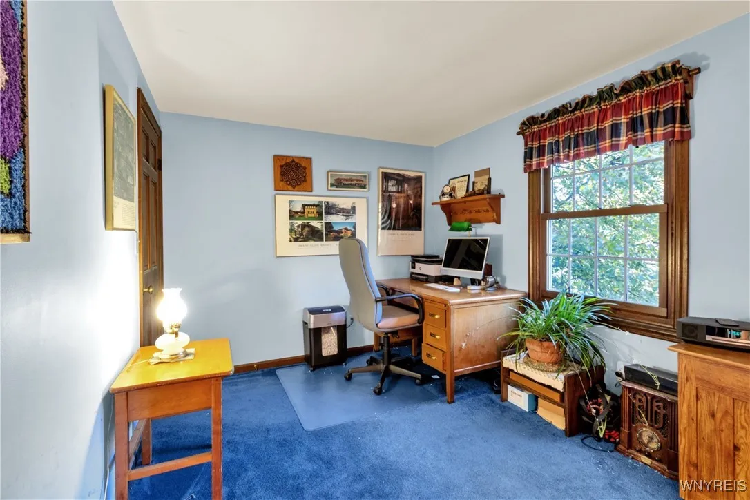 33 Briar Hill Road, Orchard Park, New York 14127, Orchard Park, New York 14127, 4 Bedrooms Bedrooms, 9 Rooms Rooms,2 BathroomsBathrooms,Residential,For Sale,33 Briar Hill Road, Orchard Park, New York 14127,0,B1648390