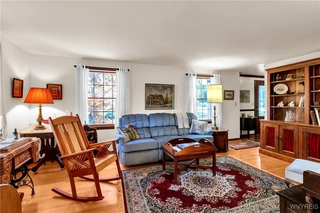 33 Briar Hill Road, Orchard Park, New York 14127, Orchard Park, New York 14127, 4 Bedrooms Bedrooms, 9 Rooms Rooms,2 BathroomsBathrooms,Residential,For Sale,33 Briar Hill Road, Orchard Park, New York 14127,0,B1648390