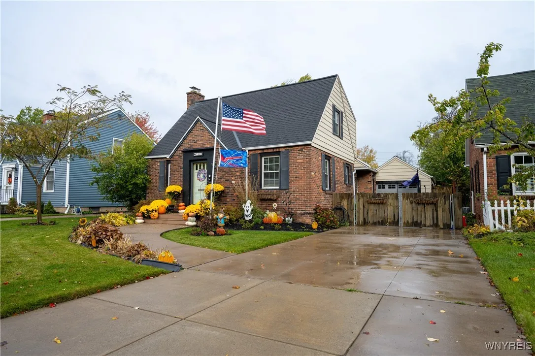 160 Meadow Lane, Tonawanda, New York 14223, Tonawanda, New York 14223, 3 Bedrooms Bedrooms, 7 Rooms Rooms,1 BathroomBathrooms,Residential,Closed,160 Meadow Lane, Tonawanda, New York 14223,0,B1648381