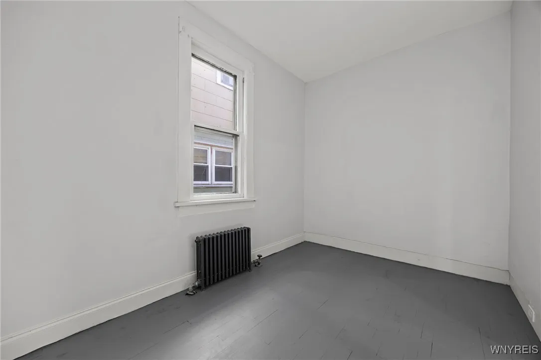 303 Cable Street, Buffalo, New York 14206, Buffalo, New York 14206, 6 Bedrooms Bedrooms, ,2 BathroomsBathrooms,Residential,For Sale,303 Cable Street, Buffalo, New York 14206,0,B1647772