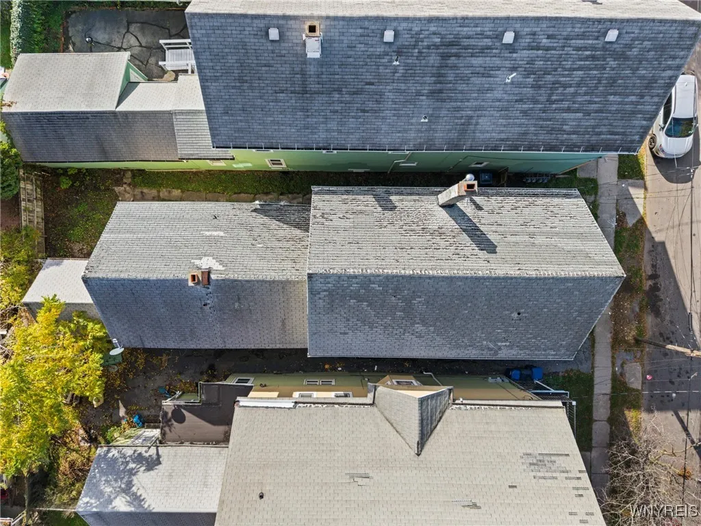 303 Cable Street, Buffalo, New York 14206, Buffalo, New York 14206, 6 Bedrooms Bedrooms, ,2 BathroomsBathrooms,Residential,For Sale,303 Cable Street, Buffalo, New York 14206,0,B1647772