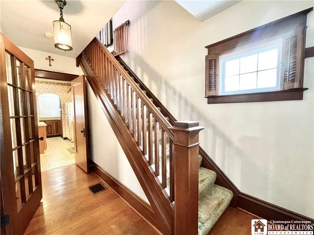 81 Hotchkiss Street, Jamestown, New York 14701, Jamestown, New York 14701, 3 Bedrooms Bedrooms, 7 Rooms Rooms,1 BathroomBathrooms,Residential,For Sale,81 Hotchkiss Street, Jamestown, New York 14701,0,R1648401