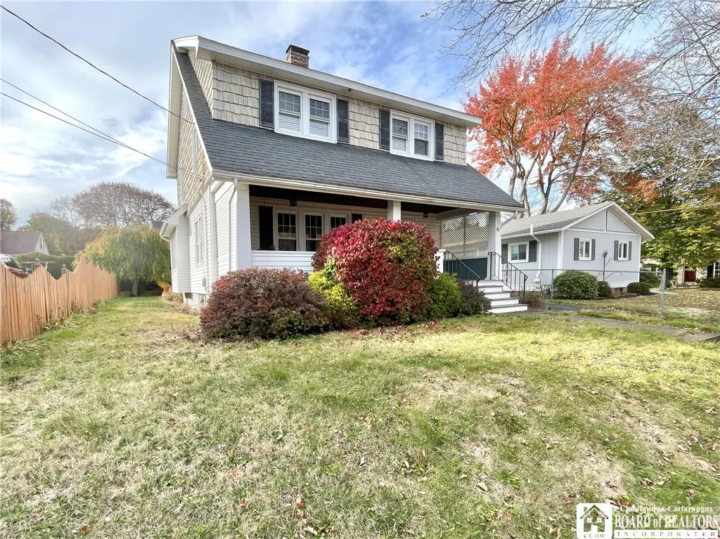 81 Hotchkiss Street, Jamestown, New York 14701, Jamestown, New York 14701, 3 Bedrooms Bedrooms, 7 Rooms Rooms,1 BathroomBathrooms,Residential,For Sale,81 Hotchkiss Street, Jamestown, New York 14701,0,R1648401