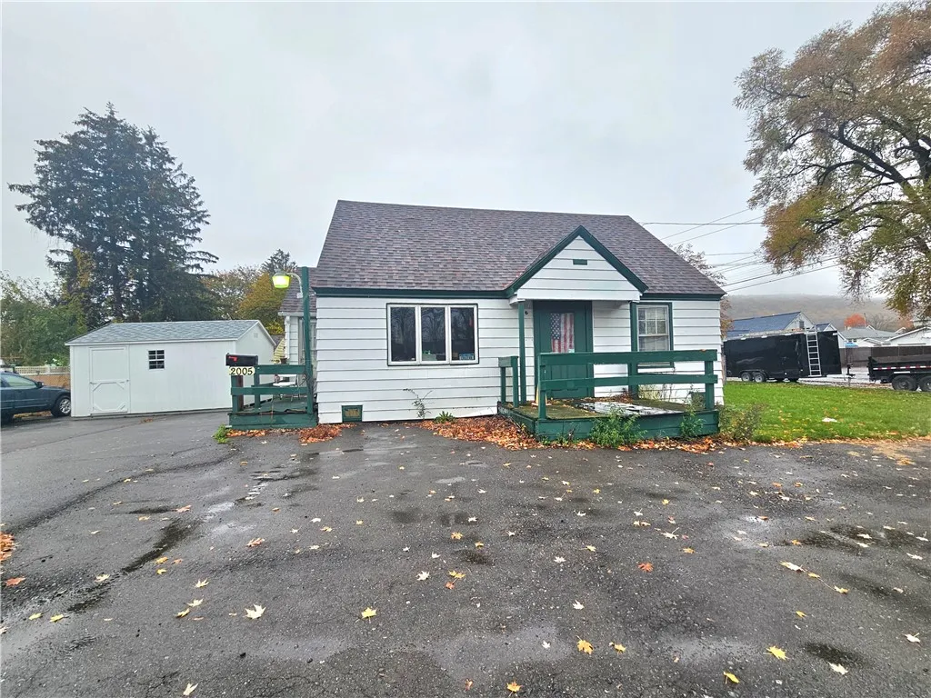 2005 College Avenue, Elmira, New York 14901, Elmira, New York 14901, 4 Rooms Rooms,Commercial Sale,For Sale,2005 College Avenue, Elmira, New York 14901,0,R1648480