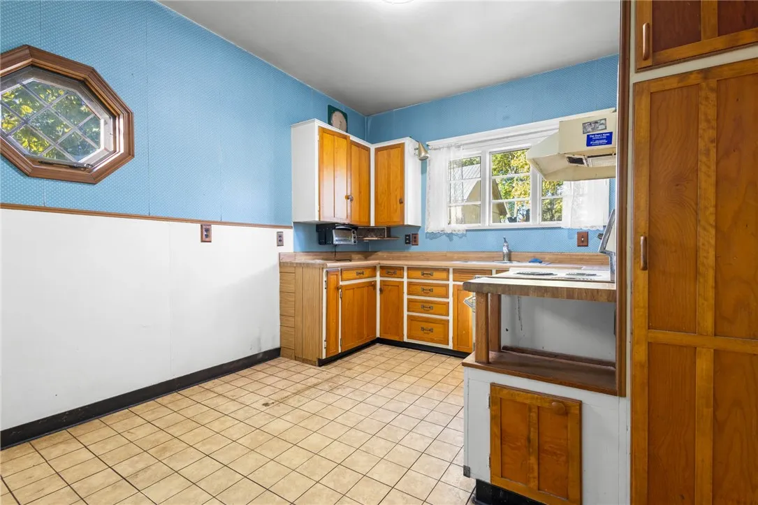 7 Hull Park, Batavia City, New York 14020, Batavia City, New York 14020, 3 Bedrooms Bedrooms, 7 Rooms Rooms,1 BathroomBathrooms,Residential,Closed,7 Hull Park, Batavia City, New York 14020,0,R1648370