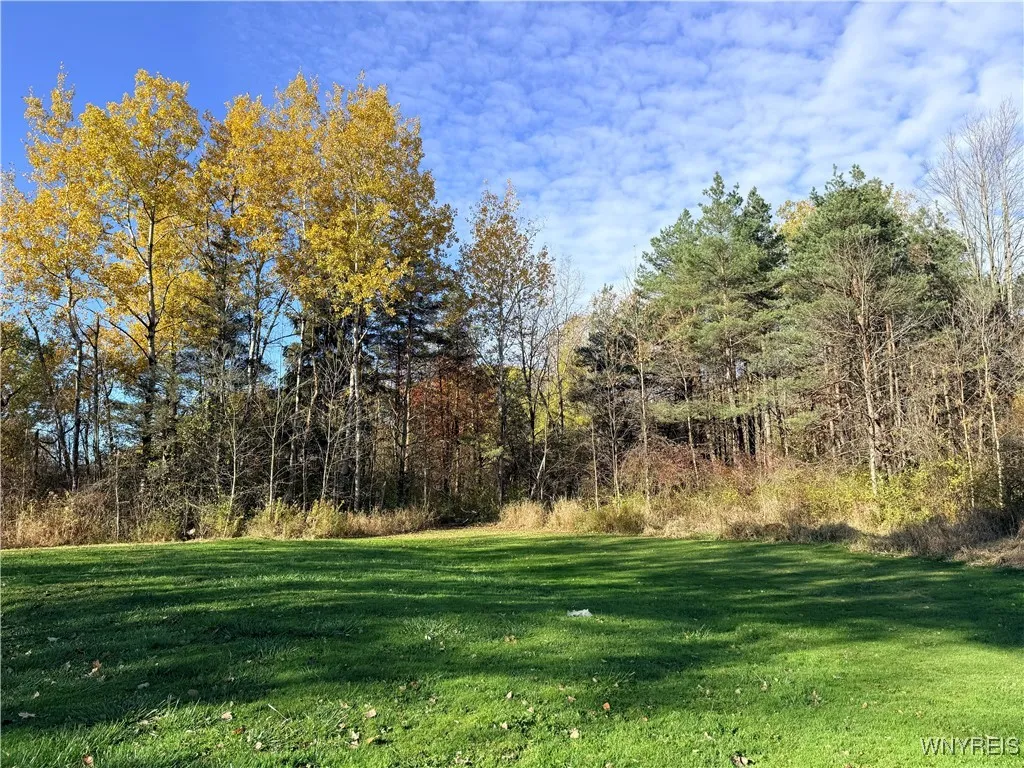 450 Lapp Road, Bennington, New York 14004, Bennington, New York 14004, 3 Bedrooms Bedrooms, 5 Rooms Rooms,1 BathroomBathrooms,Residential,For Sale,450 Lapp Road, Bennington, New York 14004,0,B1648440