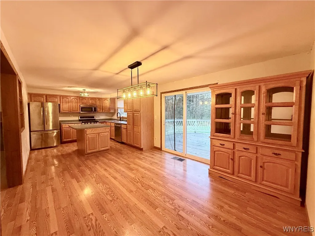 450 Lapp Road, Bennington, New York 14004, Bennington, New York 14004, 3 Bedrooms Bedrooms, 5 Rooms Rooms,1 BathroomBathrooms,Residential,For Sale,450 Lapp Road, Bennington, New York 14004,0,B1648440