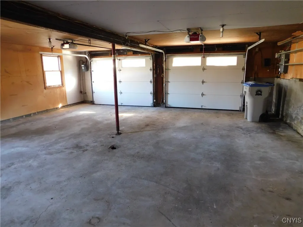 121 Pine Ridge Road, Manlius, New York 13066, Manlius, New York 13066, 4 Bedrooms Bedrooms, 11 Rooms Rooms,2 BathroomsBathrooms,Residential,For Sale,121 Pine Ridge Road, Manlius, New York 13066,0,S1648521