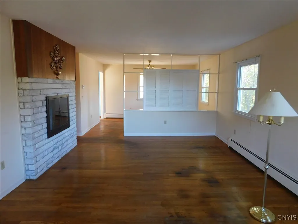 121 Pine Ridge Road, Manlius, New York 13066, Manlius, New York 13066, 4 Bedrooms Bedrooms, 11 Rooms Rooms,2 BathroomsBathrooms,Residential,For Sale,121 Pine Ridge Road, Manlius, New York 13066,0,S1648521