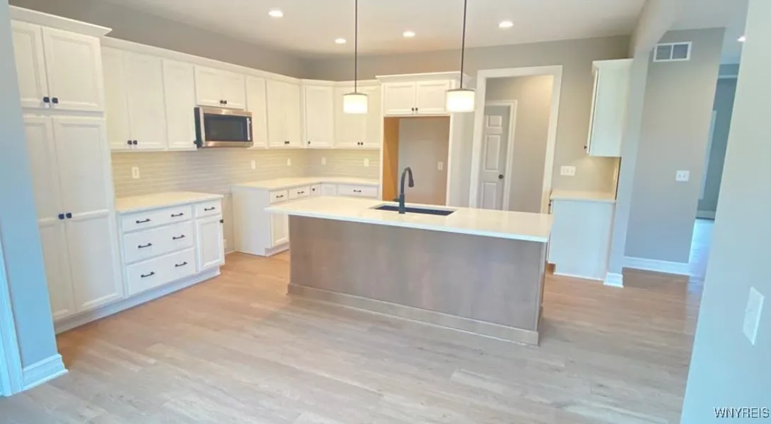 18 Richfield Road, Amherst, New York 14221, Amherst, New York 14221, 3 Bedrooms Bedrooms, 6 Rooms Rooms,2 BathroomsBathrooms,Residential,For Sale,18 Richfield Road, Amherst, New York 14221,0,B1648485