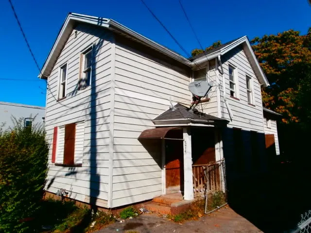 374 Ames Street 2, Rochester, New York 14611, Rochester, New York 14611, 4 Bedrooms Bedrooms, ,2 BathroomsBathrooms,Residential,For Sale,374 Ames Street 2, Rochester, New York 14611,0,R1648532