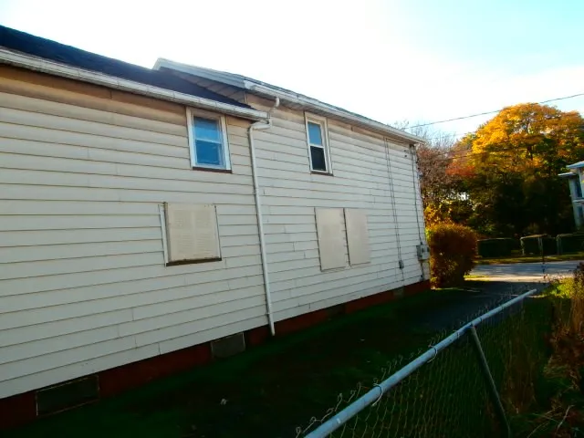 374 Ames Street 2, Rochester, New York 14611, Rochester, New York 14611, 4 Bedrooms Bedrooms, ,2 BathroomsBathrooms,Residential,For Sale,374 Ames Street 2, Rochester, New York 14611,0,R1648532