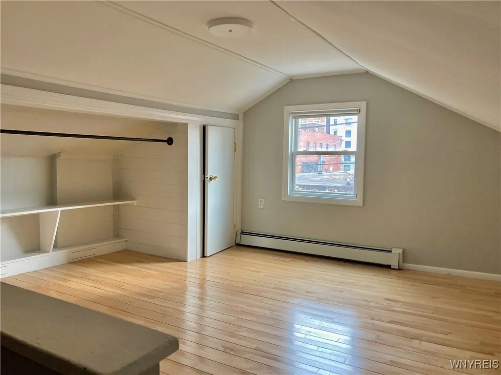 24 Tracy Street A, Buffalo, New York 14201, Buffalo, New York 14201, 2 Bedrooms Bedrooms, 5 Rooms Rooms,2 BathroomsBathrooms,Residential Lease,For Rent,24 Tracy Street A, Buffalo, New York 14201,0,B1648530