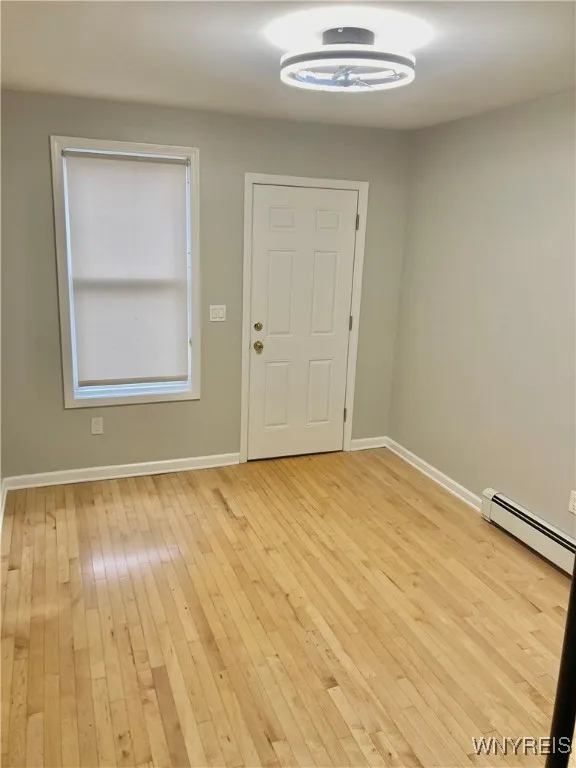 24 Tracy Street A, Buffalo, New York 14201, Buffalo, New York 14201, 2 Bedrooms Bedrooms, 5 Rooms Rooms,2 BathroomsBathrooms,Residential Lease,For Rent,24 Tracy Street A, Buffalo, New York 14201,0,B1648530
