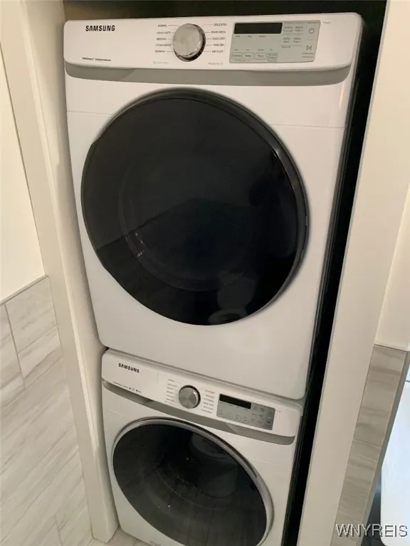 75 Johnson Park 2, Buffalo, New York 14201, Buffalo, New York 14201, 2 Bedrooms Bedrooms, 3 Rooms Rooms,2 BathroomsBathrooms,Residential Lease,For Rent,75 Johnson Park 2, Buffalo, New York 14201,0,B1648529