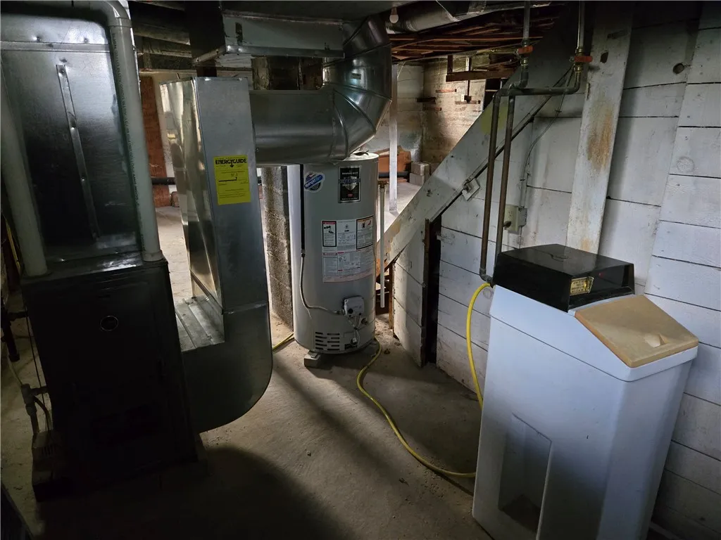 321 Andrews Street, Union, New York 13790, Union, New York 13790, 3 Bedrooms Bedrooms, 5 Rooms Rooms,1 BathroomBathrooms,Residential,For Sale,321 Andrews Street, Union, New York 13790,0,R1648543