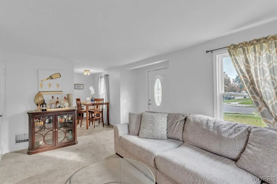 140 Gettysburg Avenue, Tonawanda, New York 14223, Tonawanda, New York 14223, 3 Bedrooms Bedrooms, 6 Rooms Rooms,1 BathroomBathrooms,Residential,For Sale,140 Gettysburg Avenue, Tonawanda, New York 14223,0,B1648518